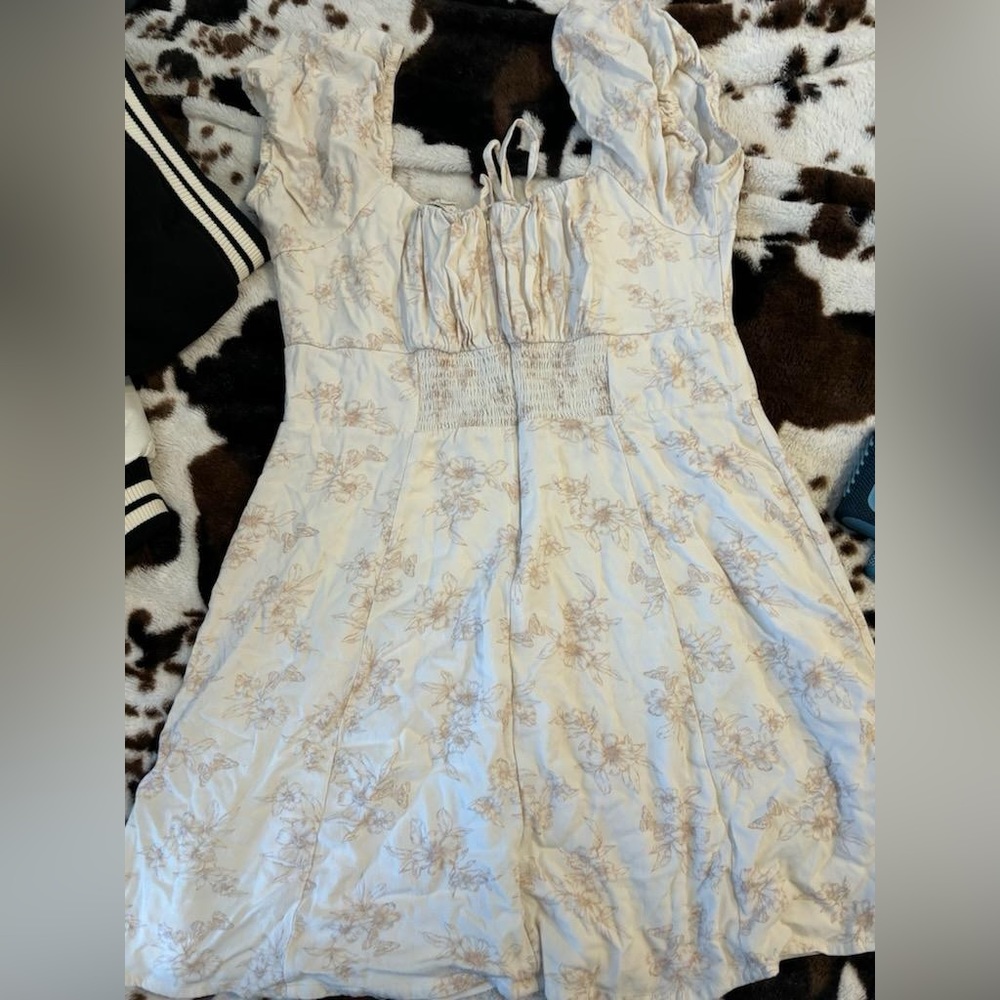 CUTEST COTTAGECORE CREAM FLORAL DRESS